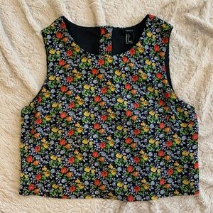 Floral Multi-Colored Roses Cropped Tank Top - Forever 21